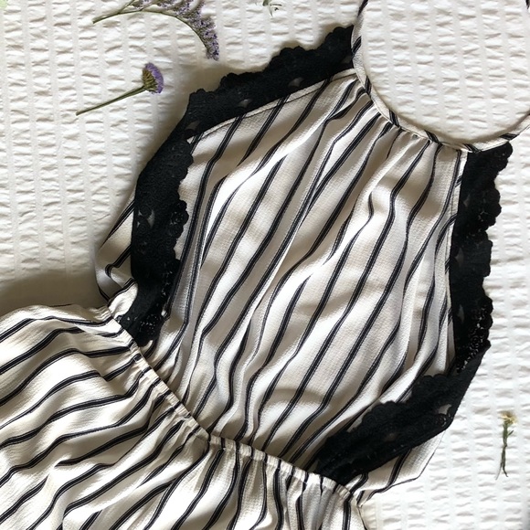 TINLEY Romper - Picture 5 of 7